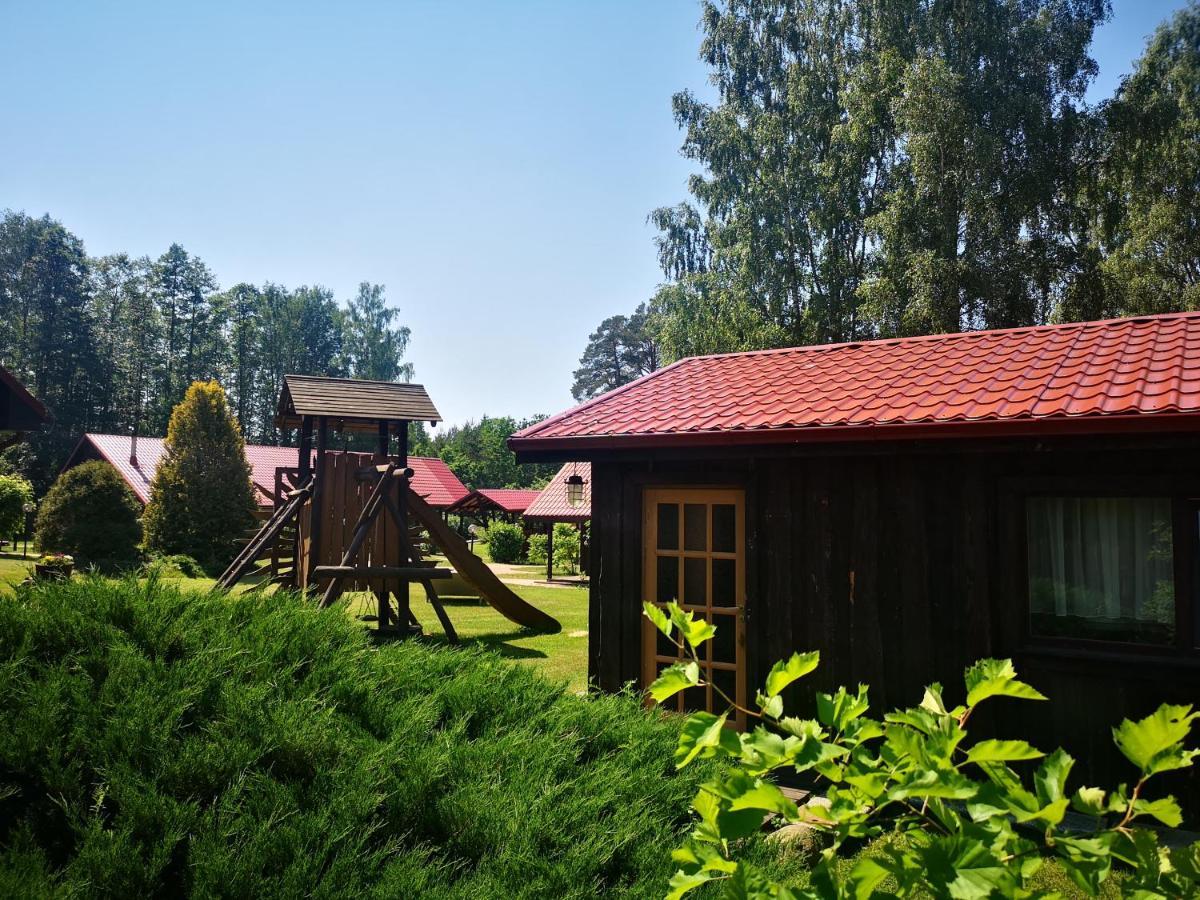 Viesu Nams Vecmuiza Hotel Tuja Exterior photo