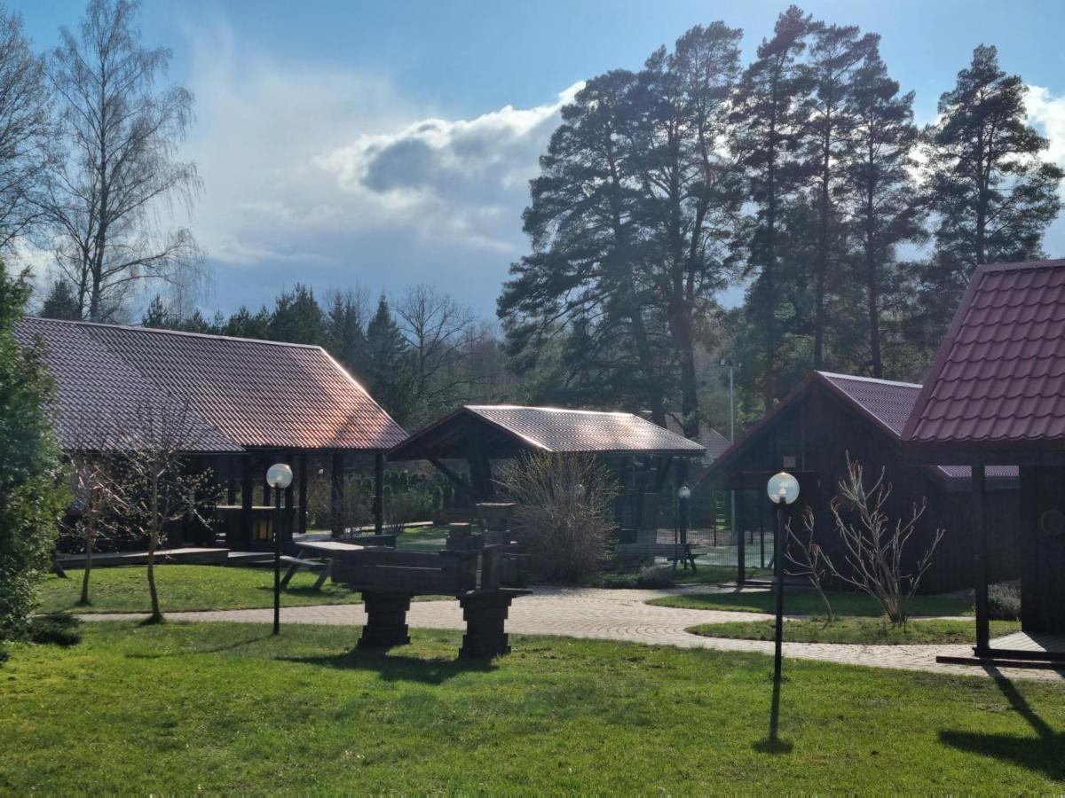 Viesu Nams Vecmuiza Hotel Tuja Exterior photo